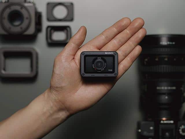 Sony 1.0 Type Sensor Ultra Compact Camera Review