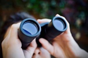 How To Clean Binoculars Lenses