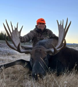 Read more about the article Experience the Thrill: Guided Moose Hunts in Canada