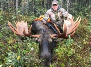Read more about the article Hunting Moose With Bow: 10 Powerful Tips for a Successful Hunt