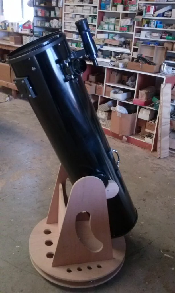 Maksutov Cassegrain Vs Dobsonian Telescopes